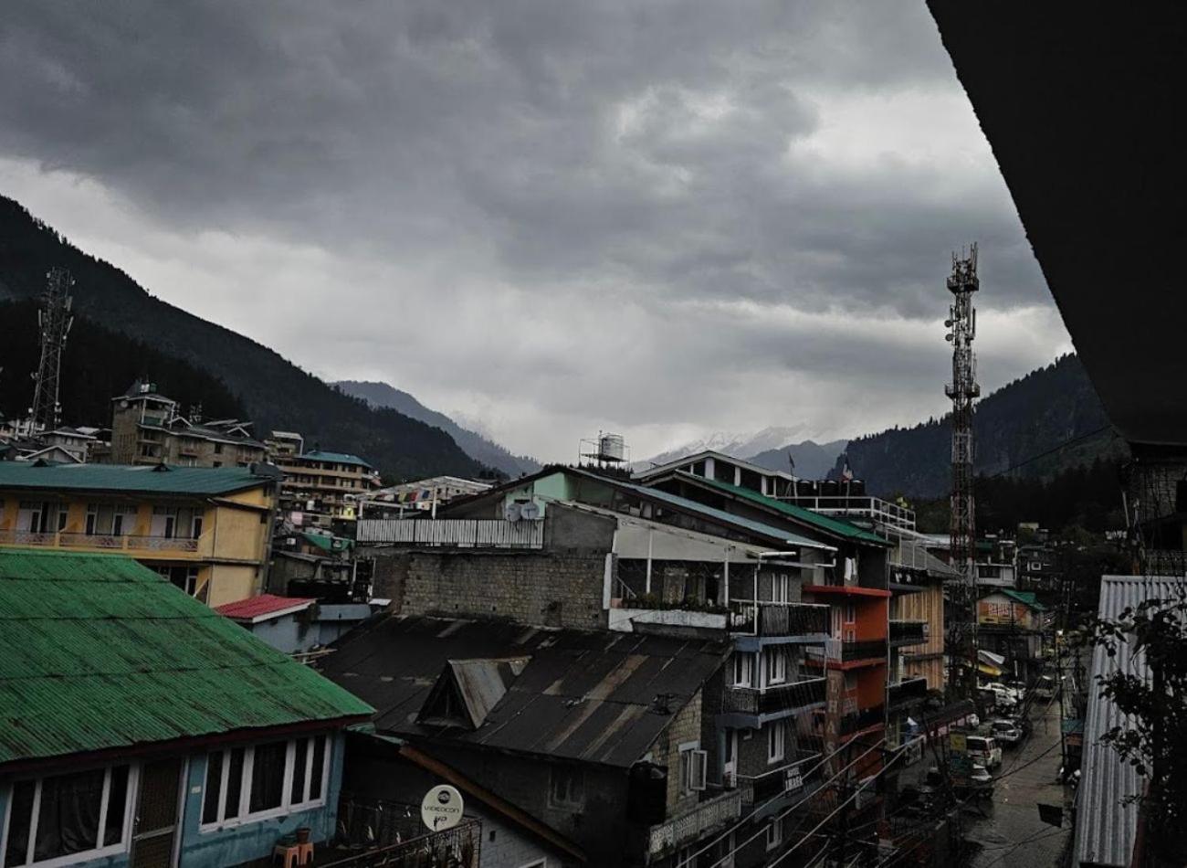 Hotel Premier Mall Road Manali Eksteriør billede